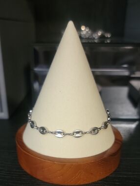 Sleek Silver Puffed Mariner Link Chain Bracelet